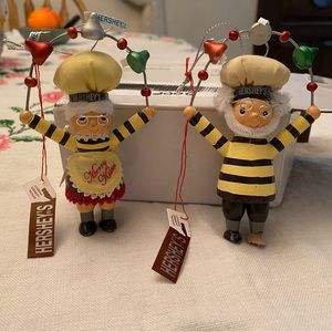 Hershey’06 Decorating Elves